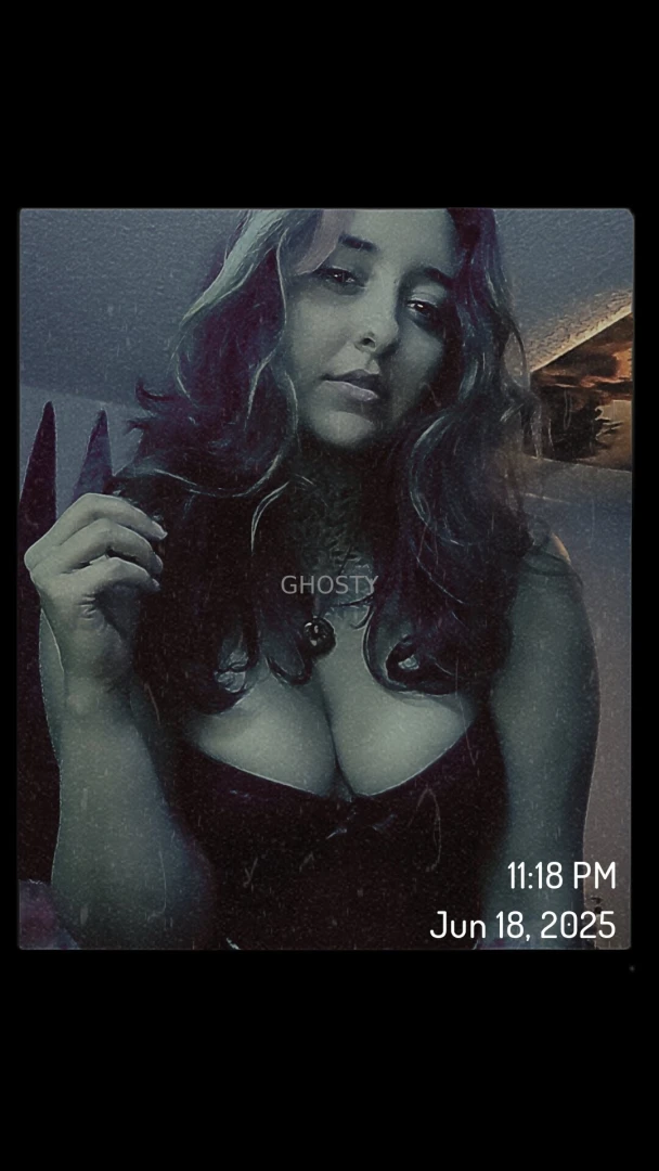 Come see how deep i can take a bad dragon dildo 