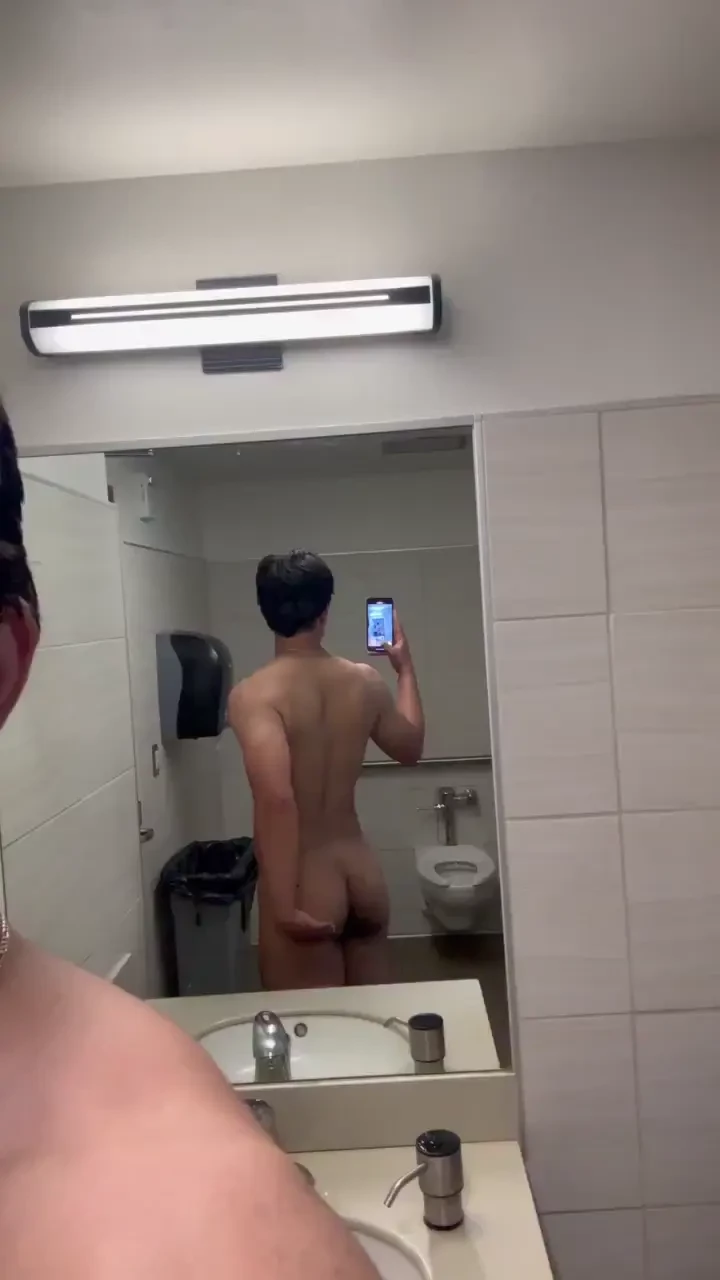 Back form hitting back at the gym 