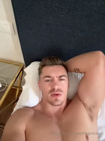 Good morning my good little subs 