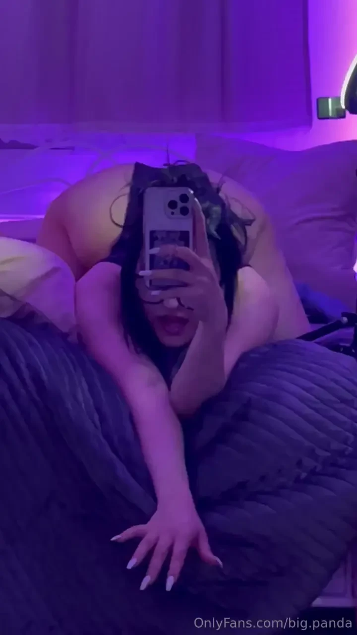 Didn t wann leave the bed today so i got bored 