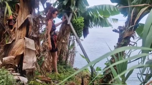 Durante le mie vacanze immersa tra i bananeti sono circondata da