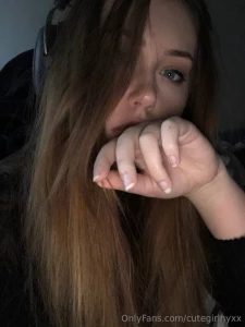 Decided to take this selfie because i thought i looked cute in it
