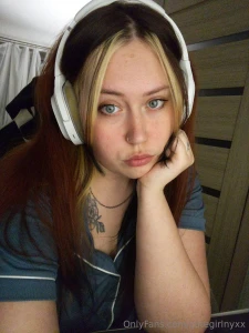 I would like to inform you that in 4 days i will be gone for a week or