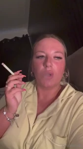 Don t i look so cute when i m tired last cig of the night early bed