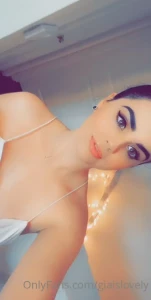 My outfit of the night tonight thank you guys so much for such an