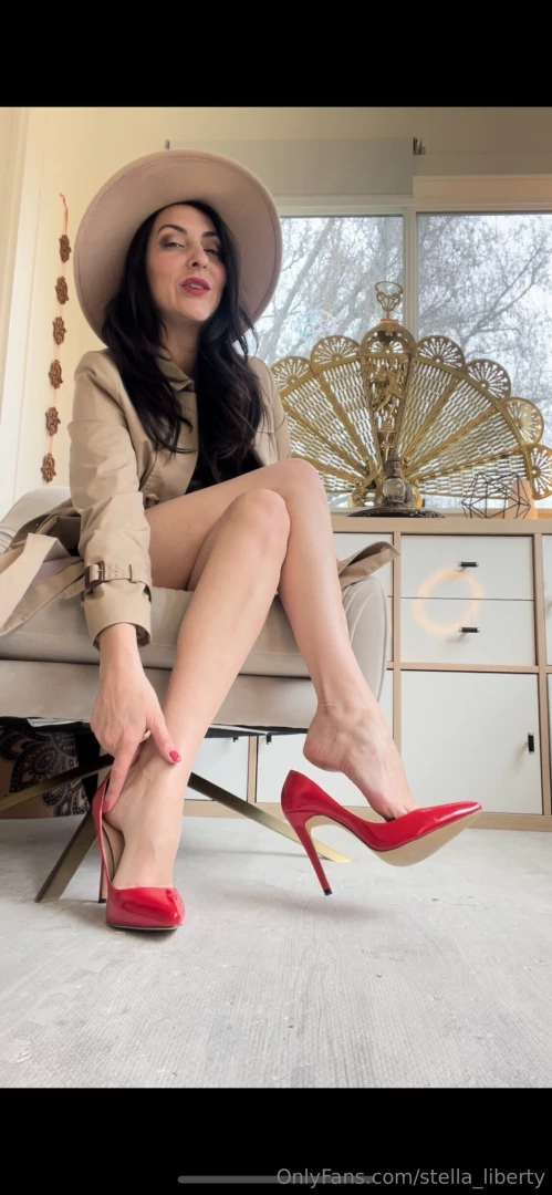 Cam hours this week for skype monday 9am-11am tuesday 2-4pm thursday 