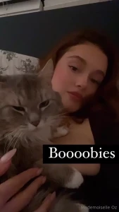 Mahbou is so judging you looking at me like this can you tell he doesn