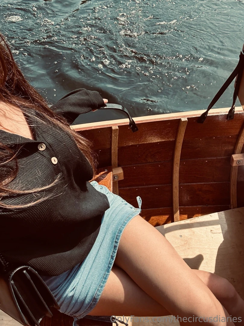 How was your weekend dm me and let me know what you got up to 