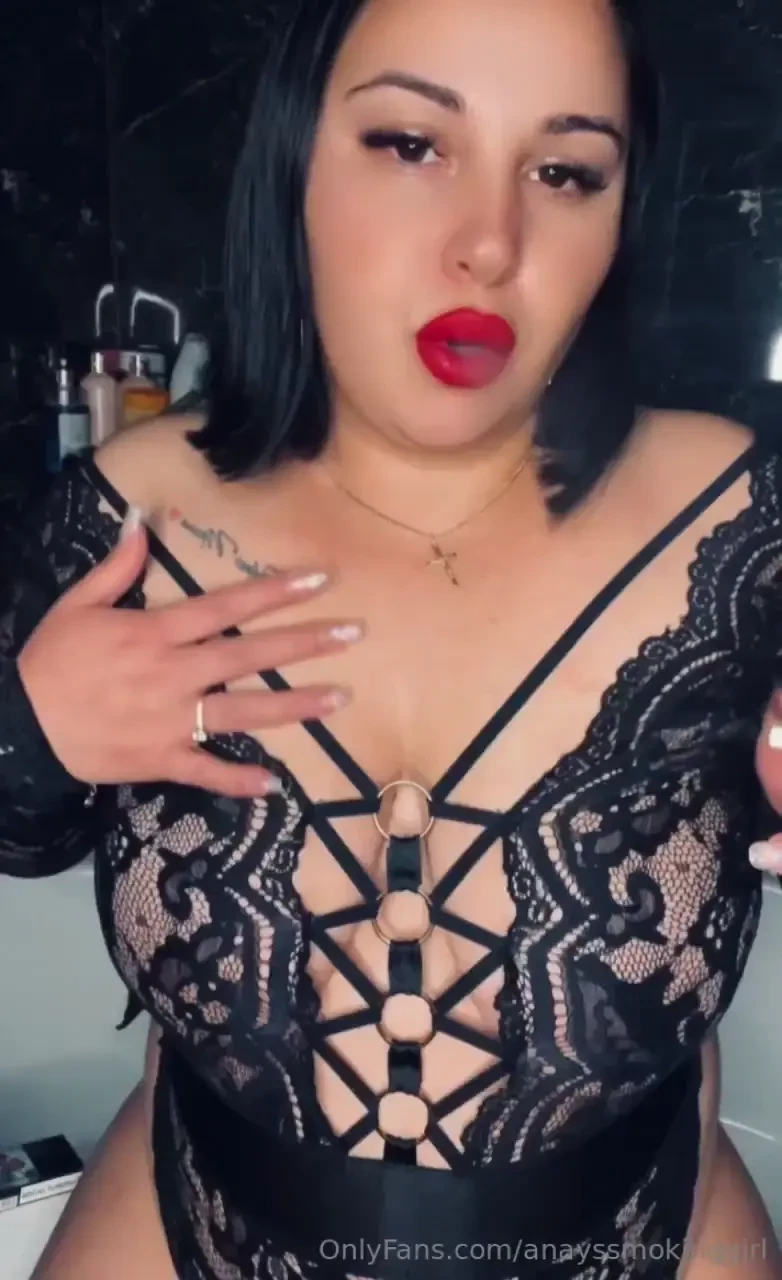 Anayssmokinggirl part 5 
