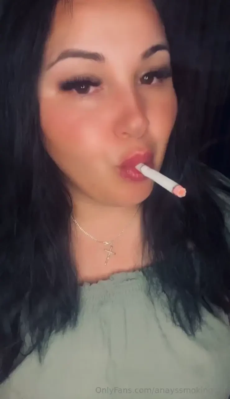 Chain smoking for you without hands 