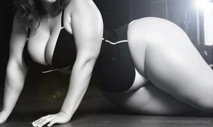 Vintage vibes photoshoot continues le emozioni vintage continuano