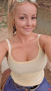 A happy selfie thinking of u babe