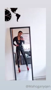 How do you like my shiny outfit