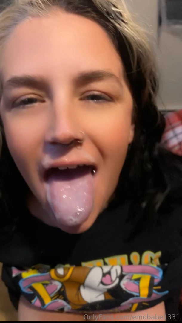 First round of slutty sunday videos posted of all the dick i got 