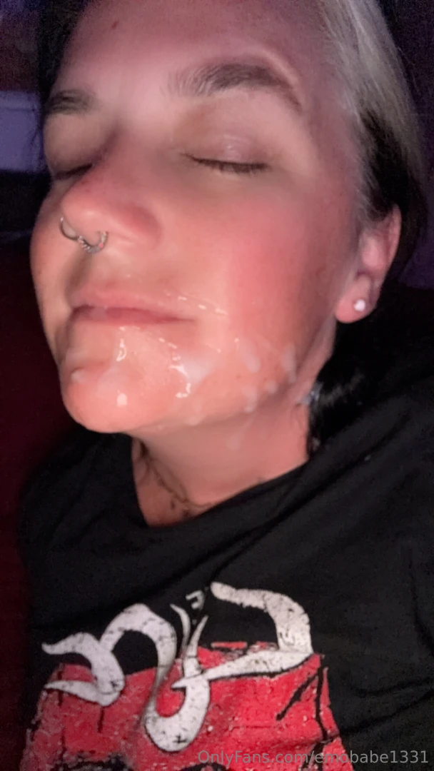 Passed out at like 8 30 last night hubby woke me up at 12 30 with a 