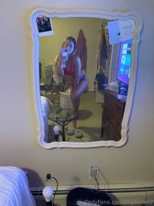 Do you like when i pose on one leg for you part 2