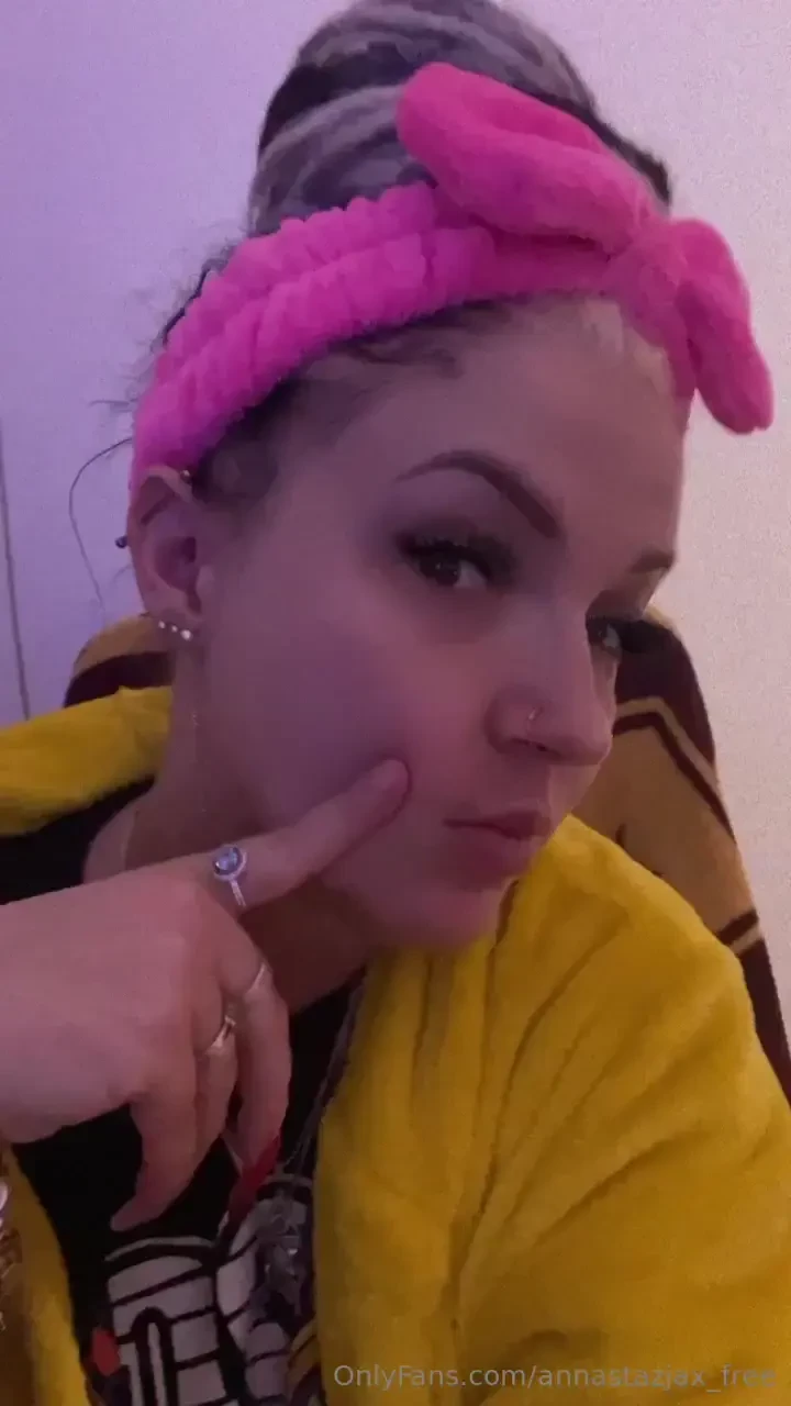 Earlymorning funny nomakeup 