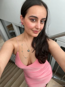 Here is a throwback to my long hair i am going to let it grow again part 1