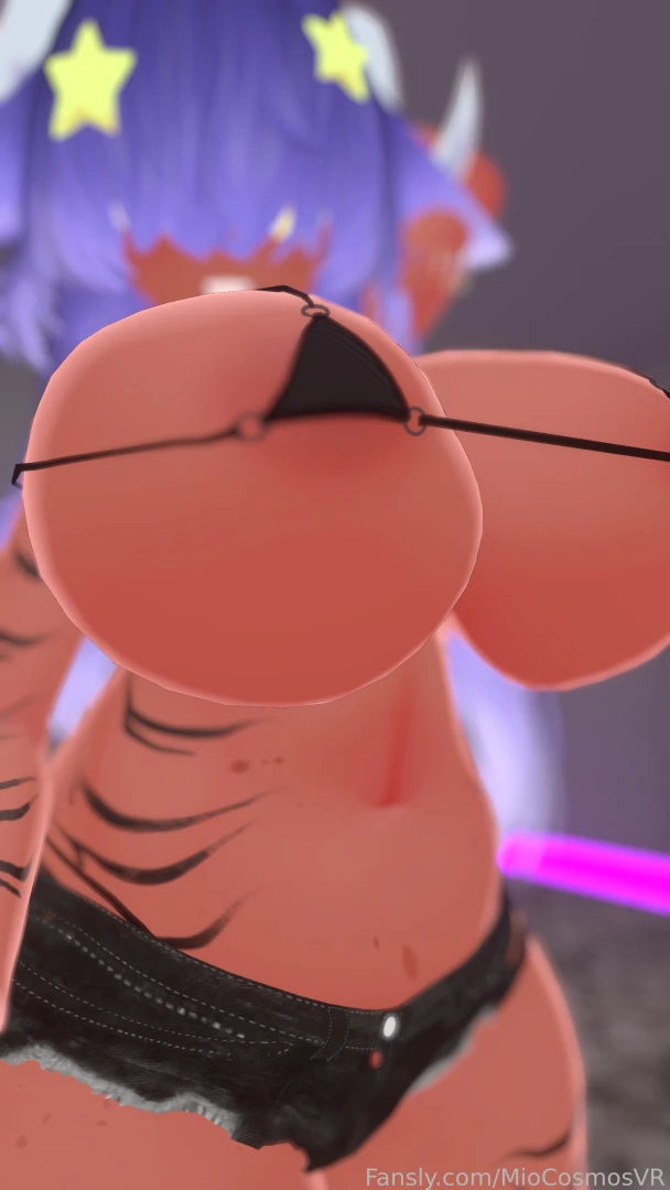 Psst 5pm est tonight gonna try somethin new today loud warning i am 