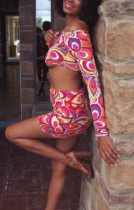 Hey there you can call me bunny message me for all tongue requests