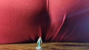 Custom giant vs tiny fart butt crush