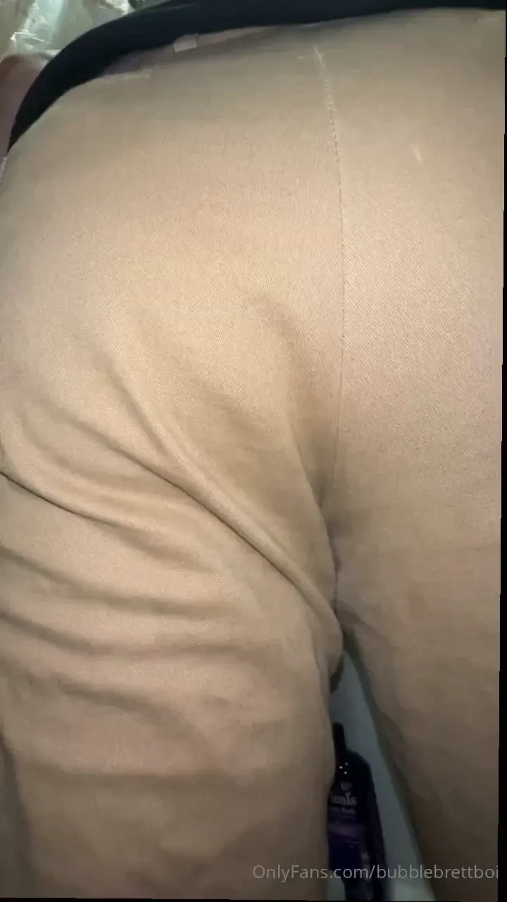 Custom v playing hide and seek and you hide in the same spot as me so 