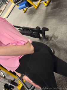 Here s one of my gym fits i ll show the rest off tonight