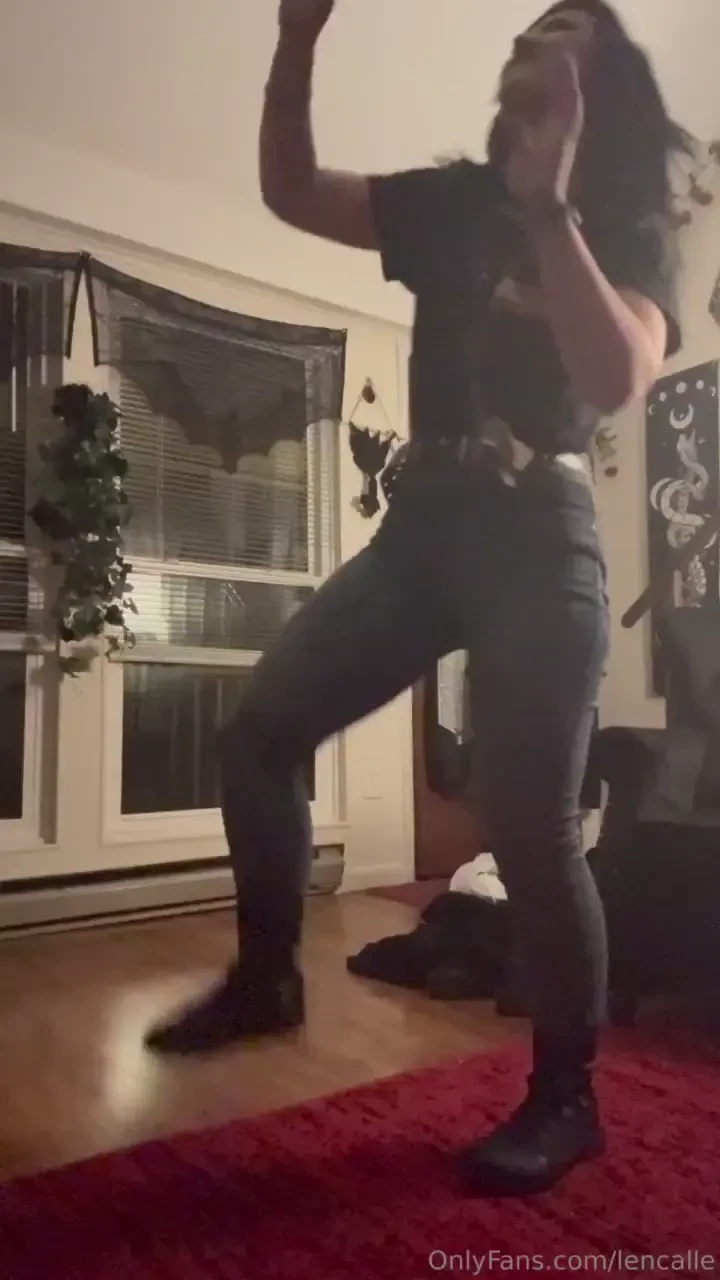 Surprised ghostieemuffinn in some cute lingerie when she got home and 