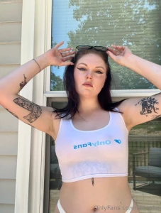 Serving looks in this onlyfans merch no paywall here just good vibes