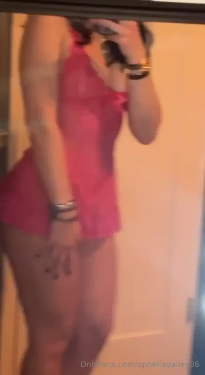 Do you want to play with me tonight daddy 
