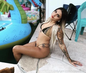 Watch how naughty i can get for you just message me i m online waiting