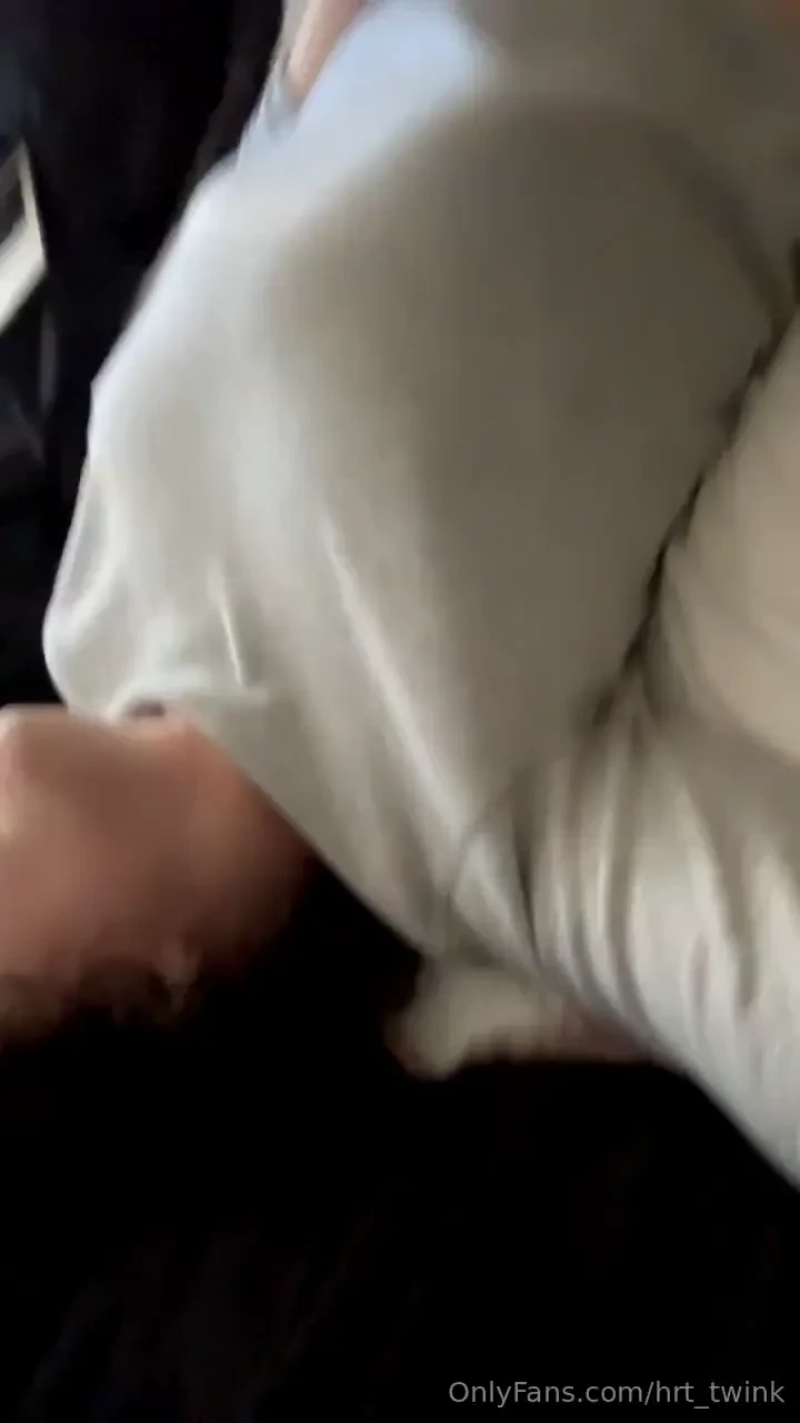 Needy catboi pumping and making a mess all over themself gt lt 