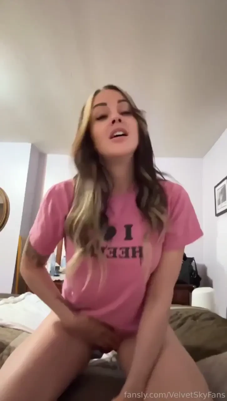 You like my new panties and this view does it turn you on to be 