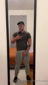 Who needs to warm their hands in these sweats