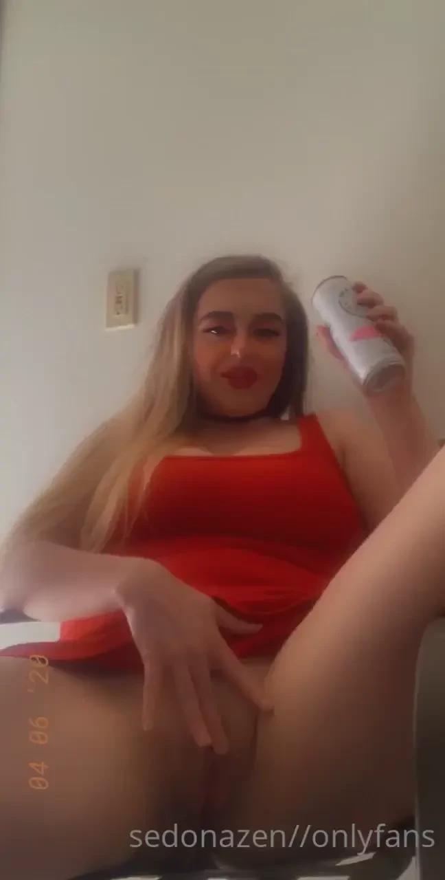 I m druunk amp happy- comment what you guys wanna see 
