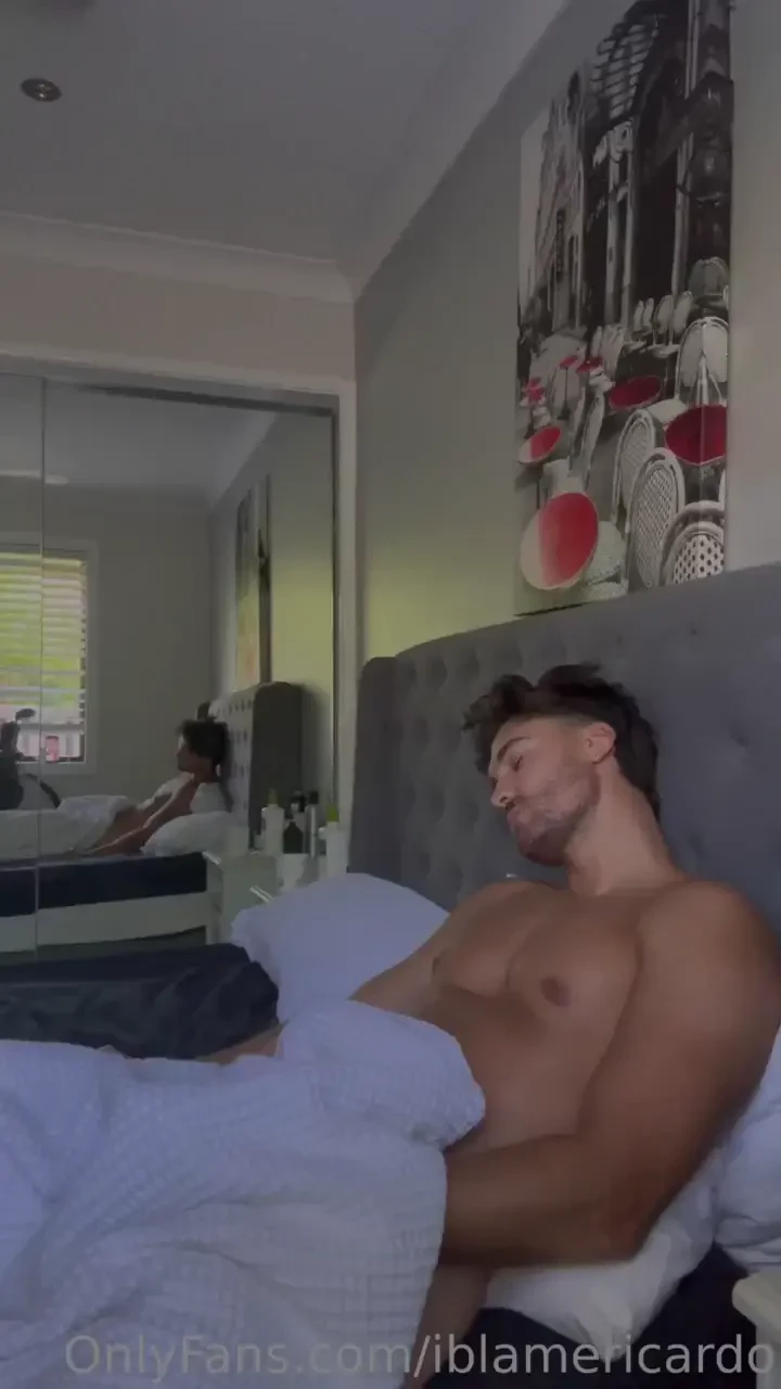 I know you like it when i pull it out of the duvet like this p 