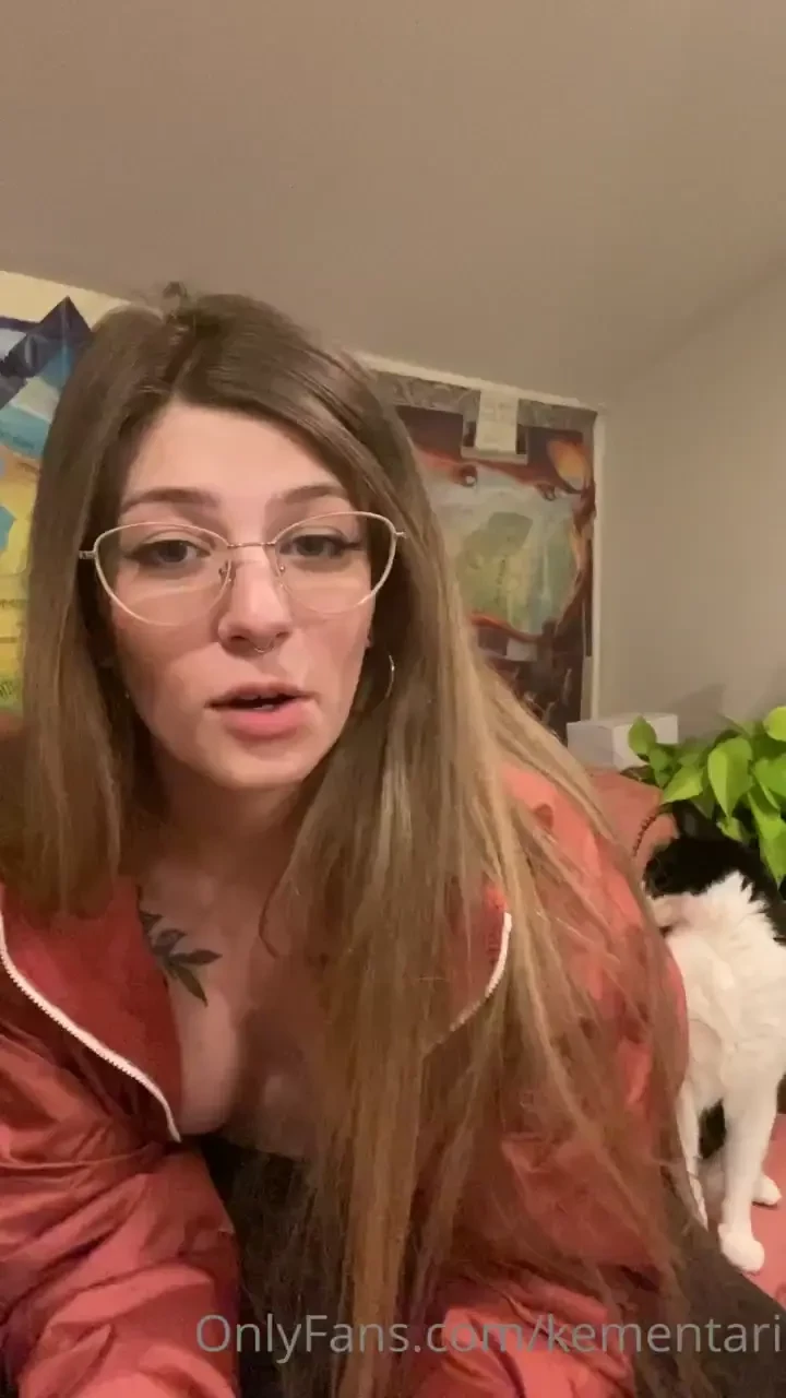 Yavanna s book nook pt 2 sorry it s a day late forgive me continuing 