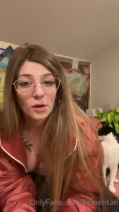 Yavanna s book nook pt 2 sorry it s a day late forgive me continuing