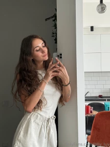 Think i deserve a kiss to kick off the day