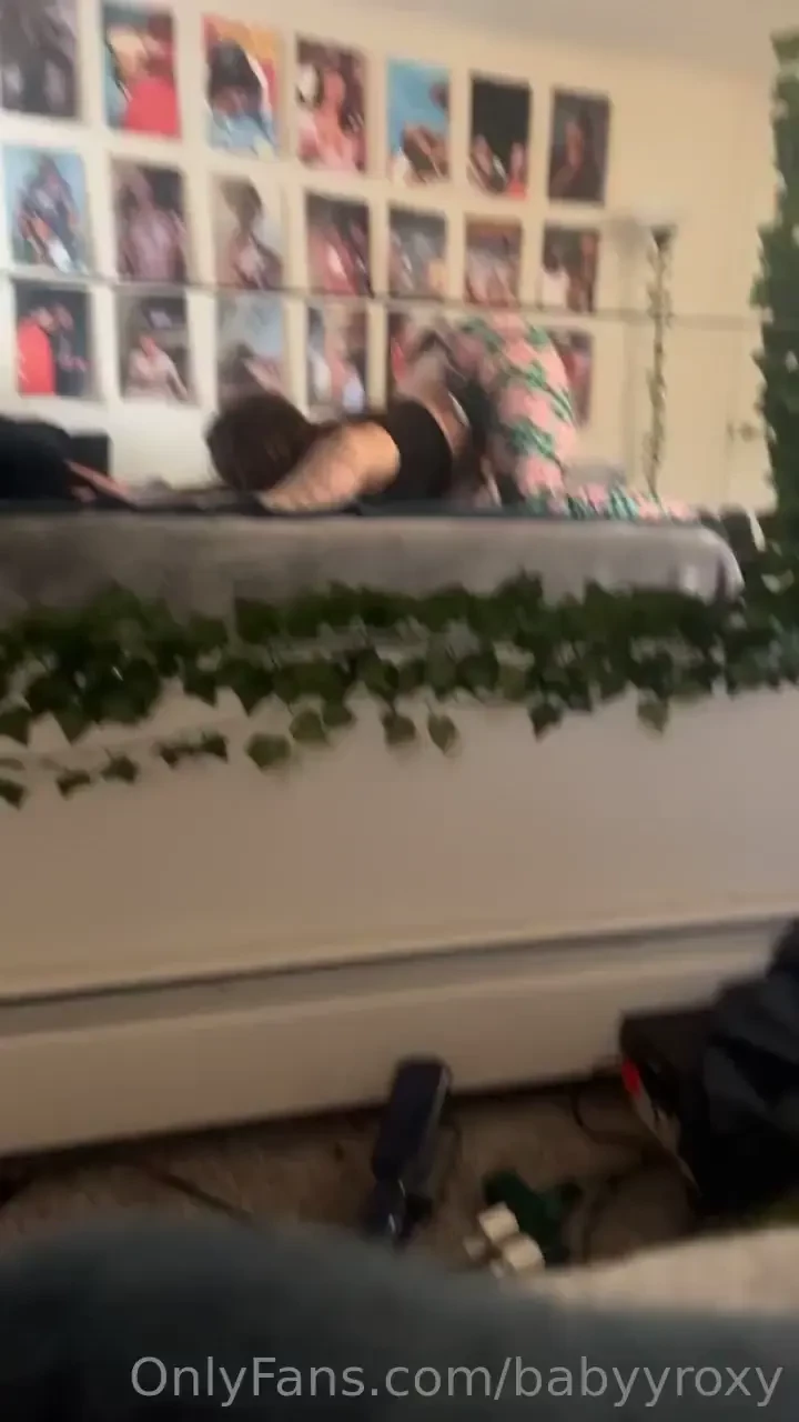 Just thinking about what i could do to y all in bed 