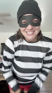 I may look like a thief but i m just here to steal your attention