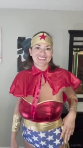 I wanna be the reason you slightly tilt your phone away from others part 95