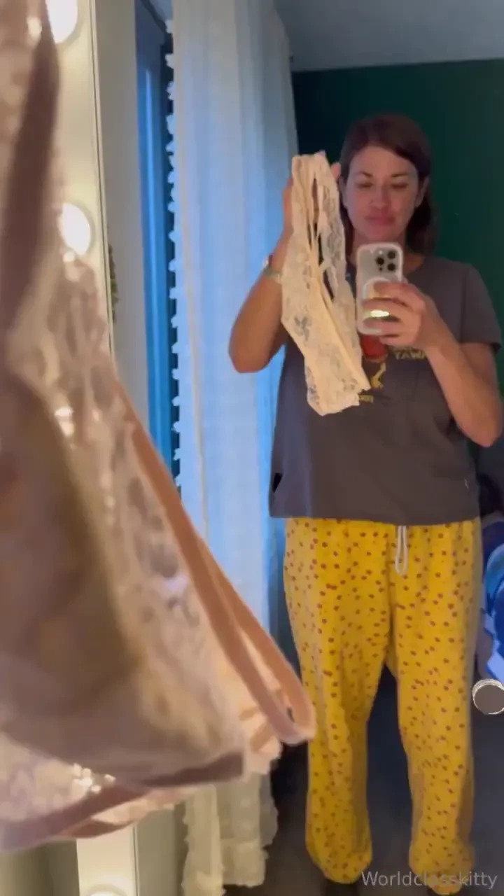 I recorded this earlier and almost forgot which pair of kitty covers 