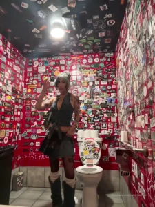 Feeling this ridic outfit