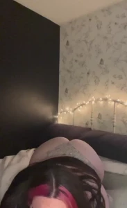 Sorry for all the booty pics it s extremely photogenic apparently
