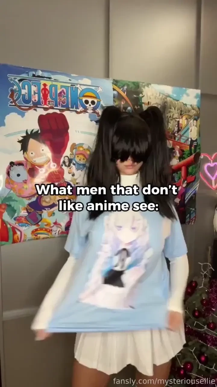 What do you see cuteee name lt 3 im ellie but i think you already know 