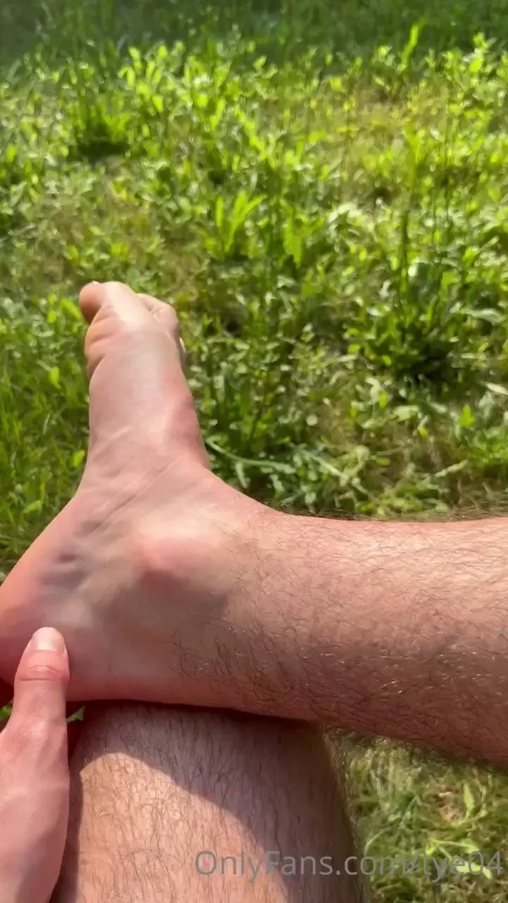 Who here likes feet part 9 