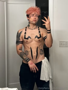 Tip this post 15 to get the photo set of my shorts pulled down