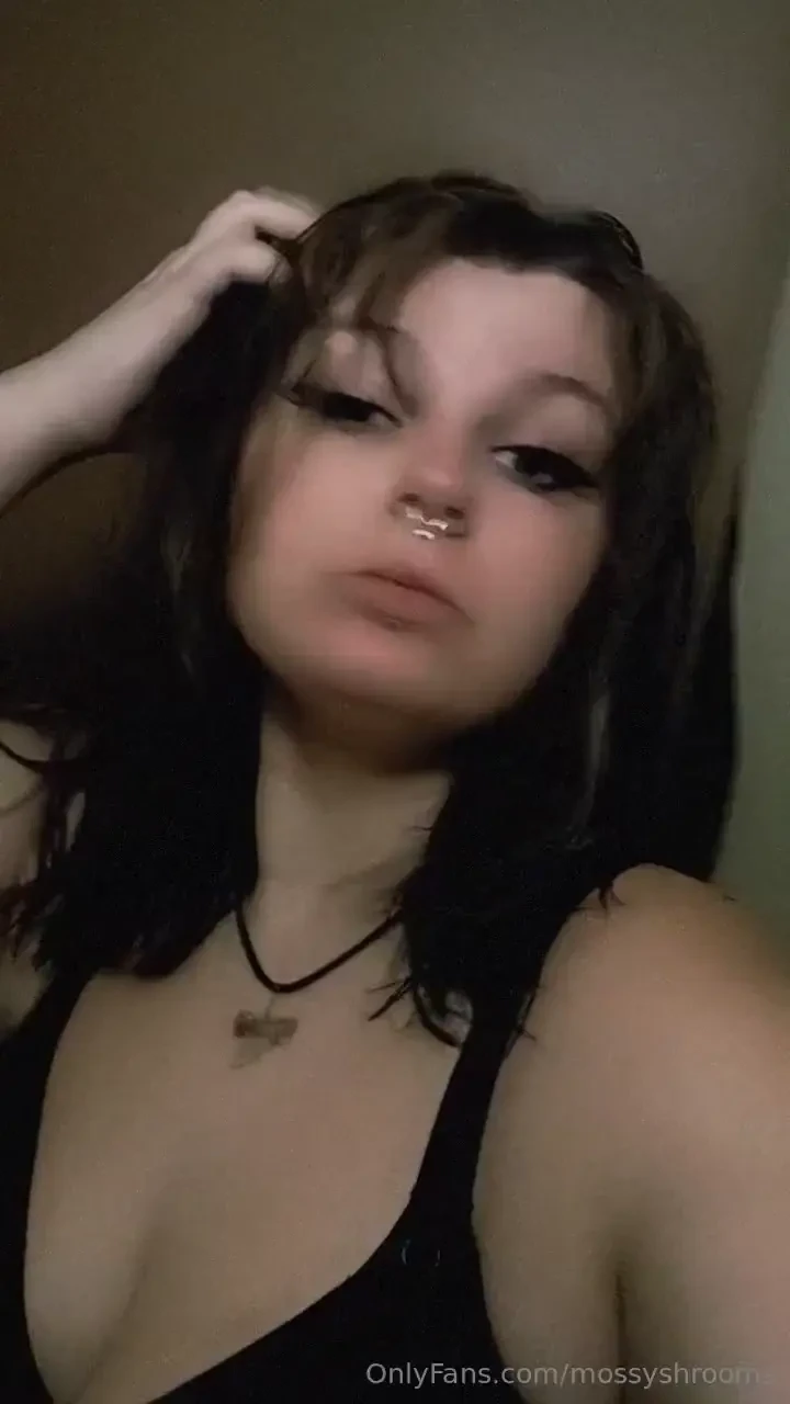 God i am just so pretty 