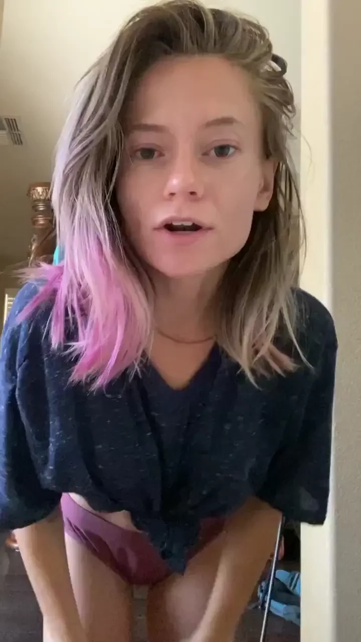 Happy saturday my favorite people i ve been doing a ton of crazy yogas 